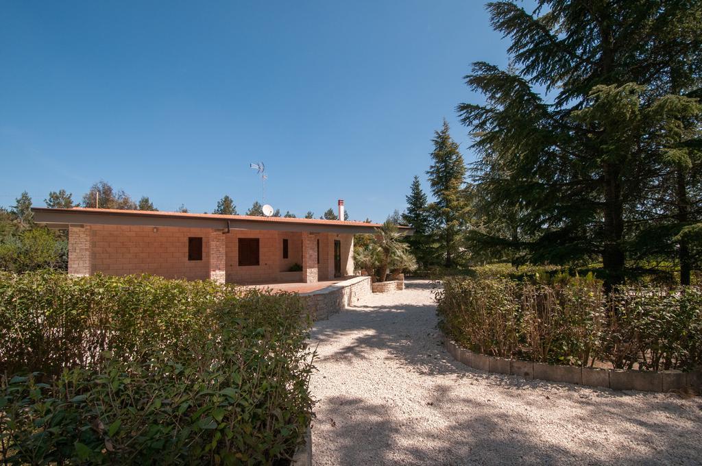 Chez-Antoinette Villa Castel Del Monte  Szoba fotó