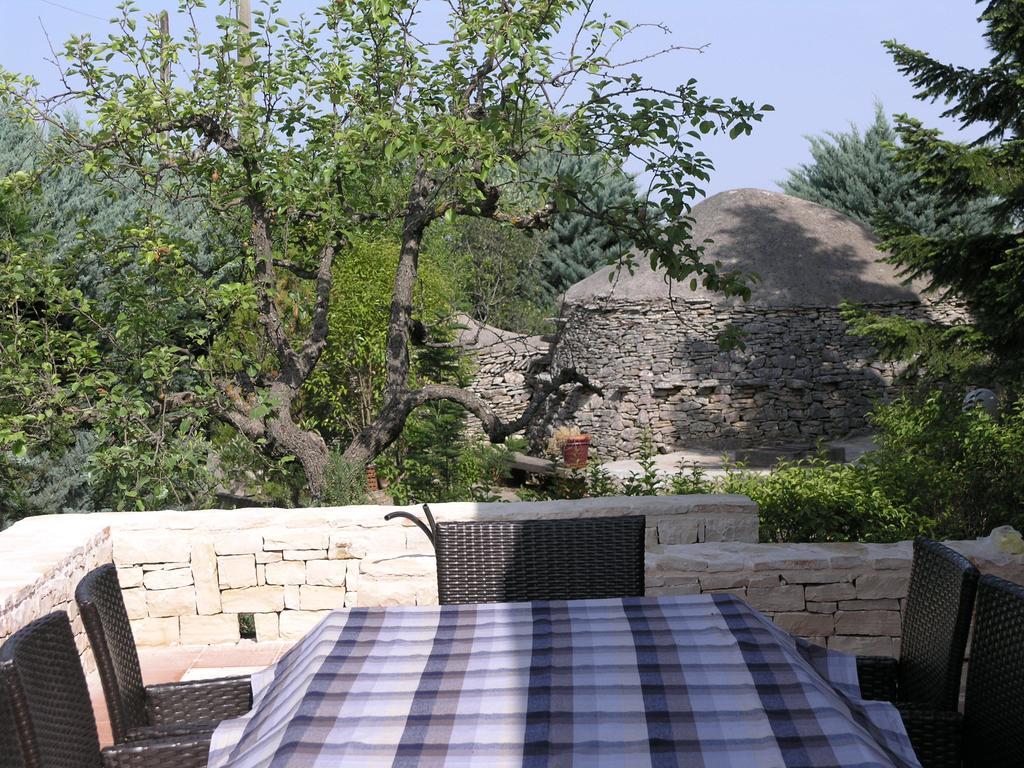 Chez-Antoinette Villa Castel Del Monte  Szoba fotó