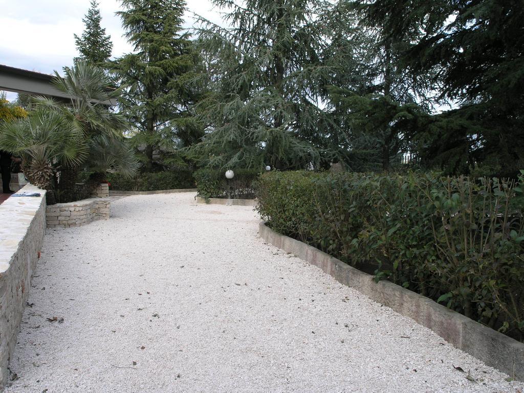 Chez-Antoinette Villa Castel Del Monte  Szoba fotó