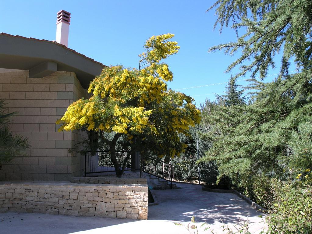 Chez-Antoinette Villa Castel Del Monte  Szoba fotó